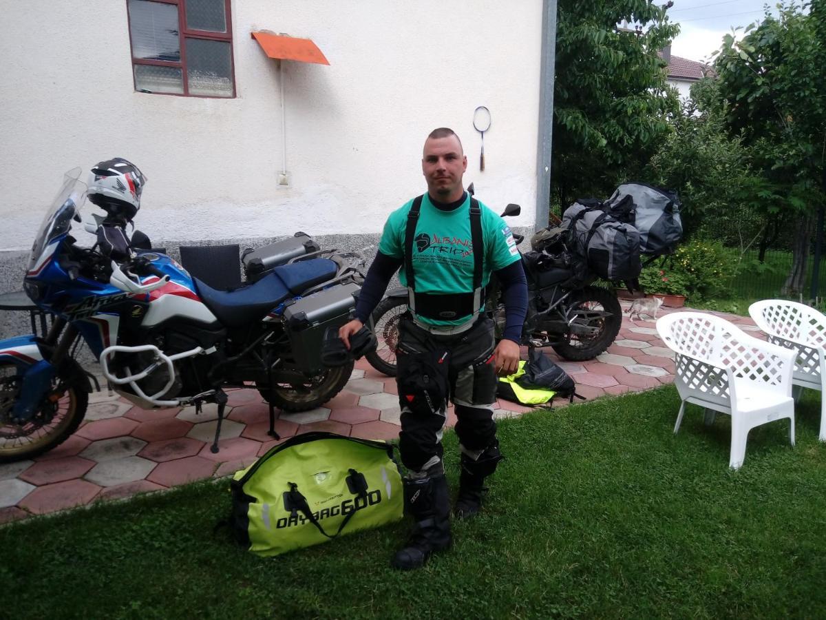 Bus Station Hostel Peć Zewnętrze zdjęcie