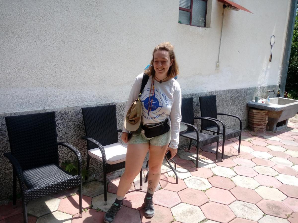 Bus Station Hostel Peć Zewnętrze zdjęcie