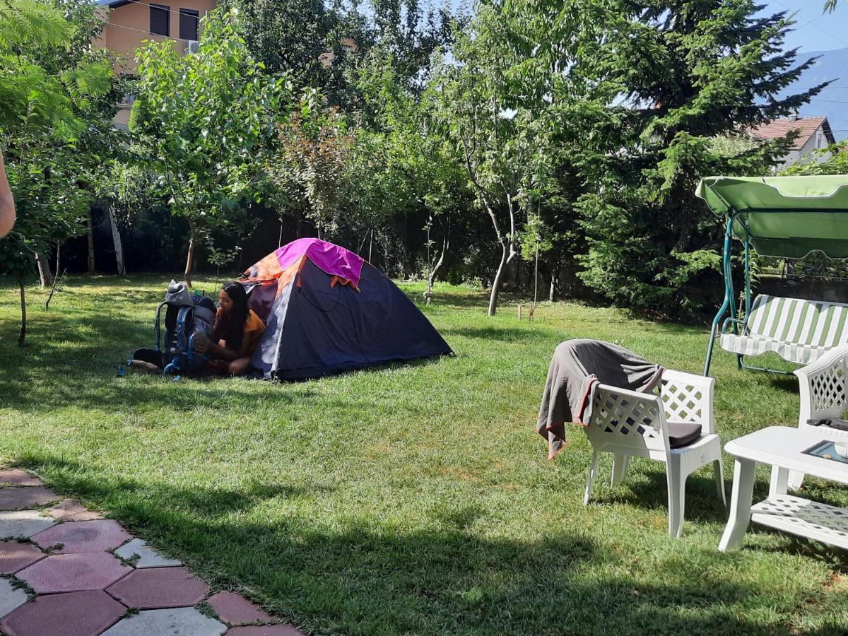 Bus Station Hostel Peć Zewnętrze zdjęcie
