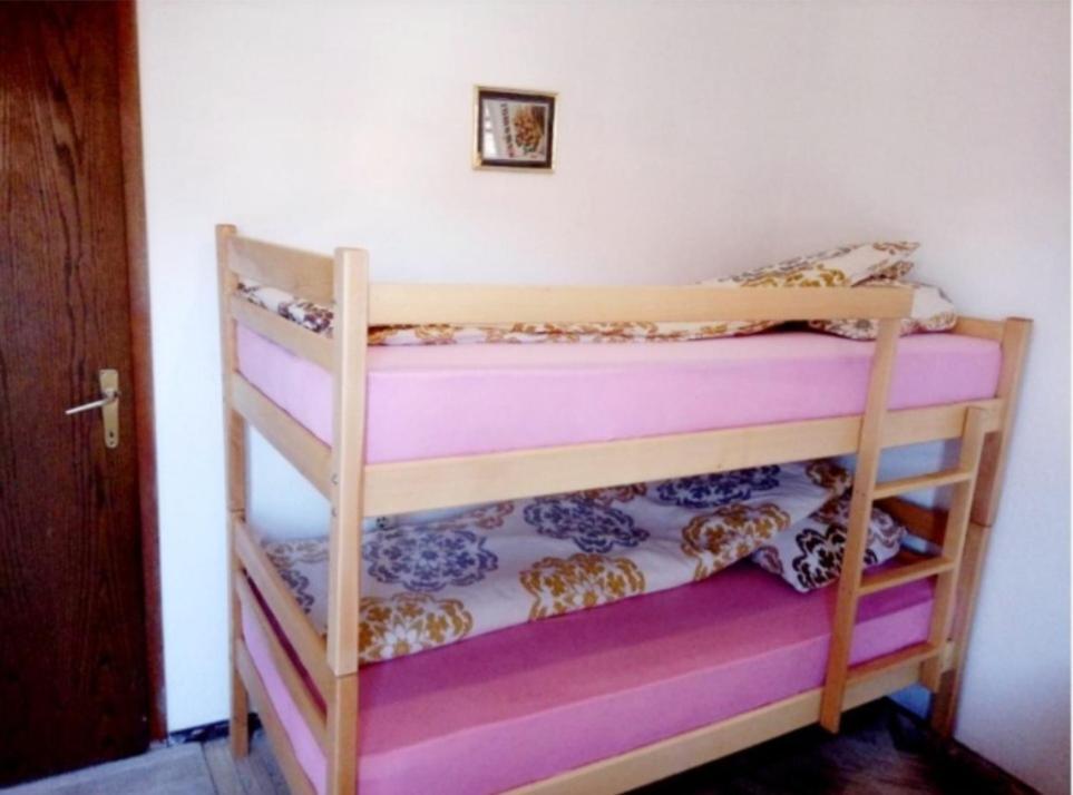 Bus Station Hostel Peć Zewnętrze zdjęcie