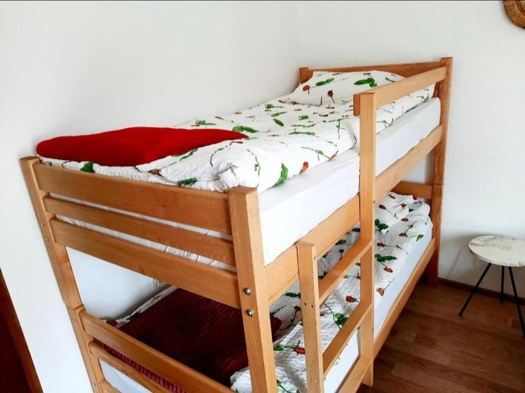 Bus Station Hostel Peć Zewnętrze zdjęcie