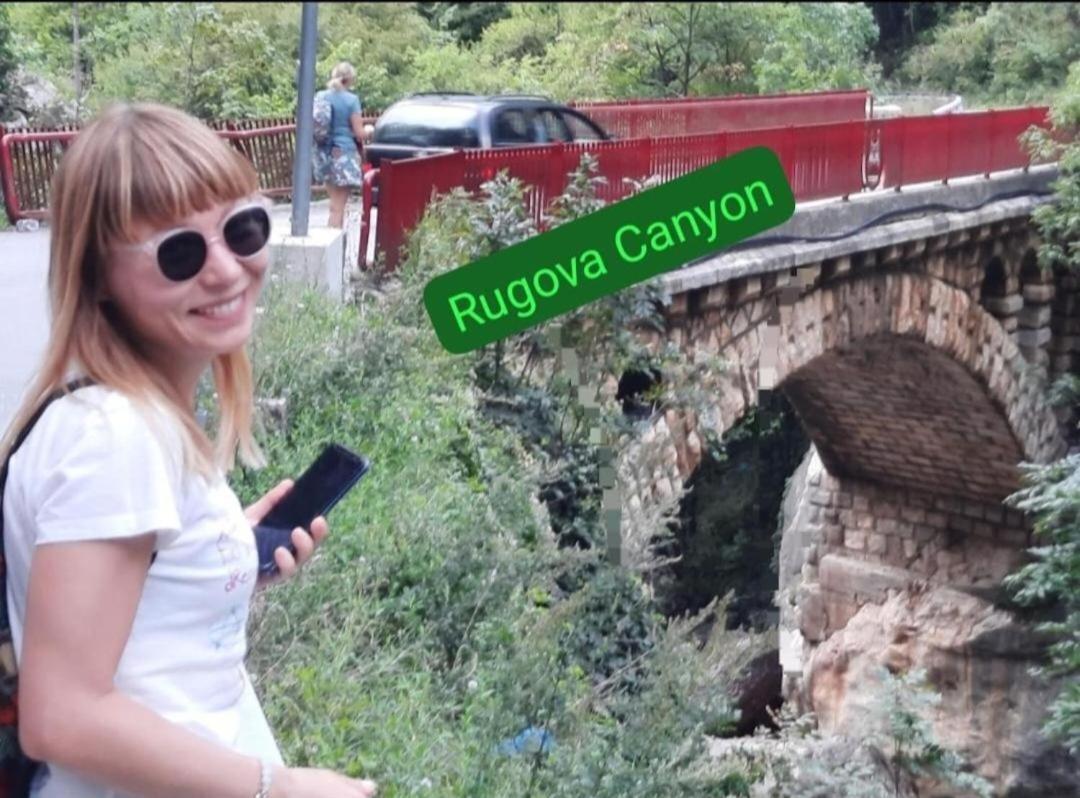 Bus Station Hostel Peć Zewnętrze zdjęcie