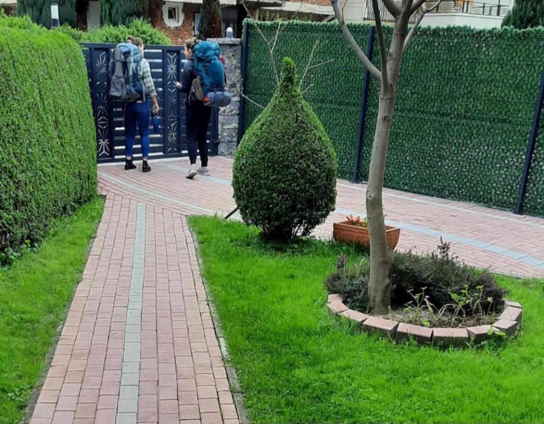 Bus Station Hostel Peć Zewnętrze zdjęcie